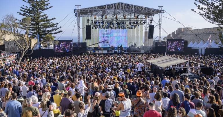 FMM Sines: 972 people behind the scenes