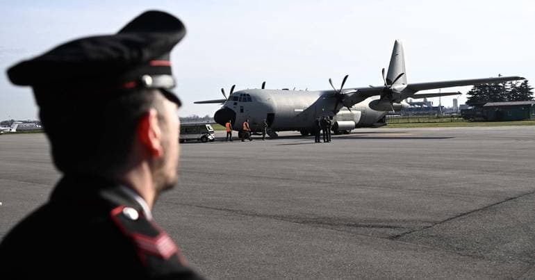 Italy limits refuelling at four airports