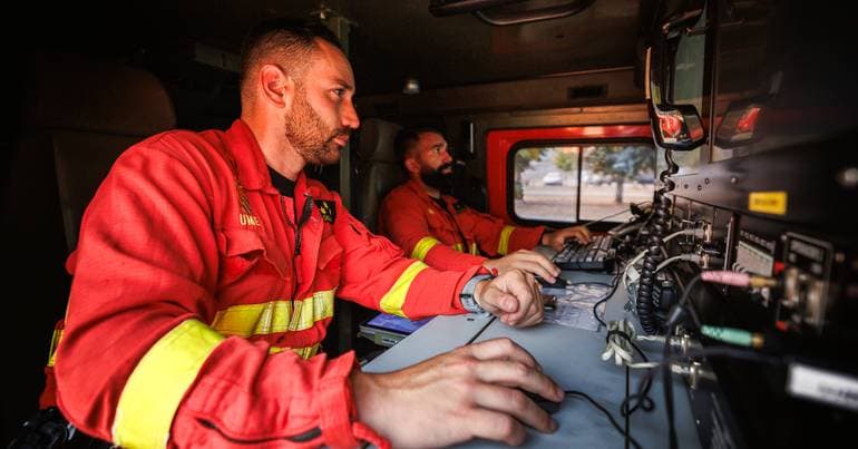 The Spaniards who 'go in all guns blazing' at the fire in Vouzela