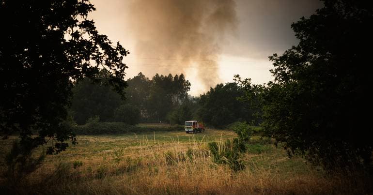 Fire in Gondomar active after small flare-up