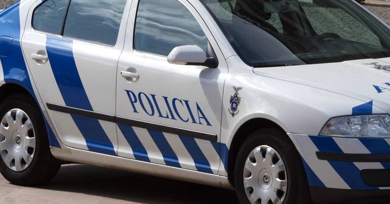 Minor identified and another arrested for robbery and drug possession