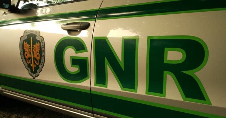 GNR arrests couple suspected of robbing and kidnapping a woman