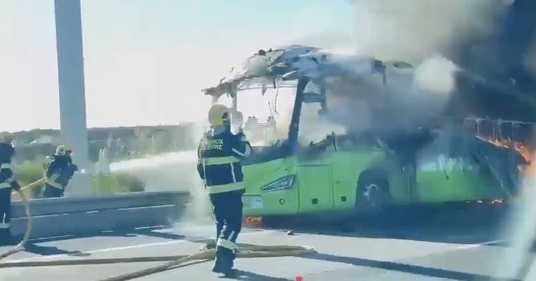 Flixbus bus on fire on the A1 near Aveiras
