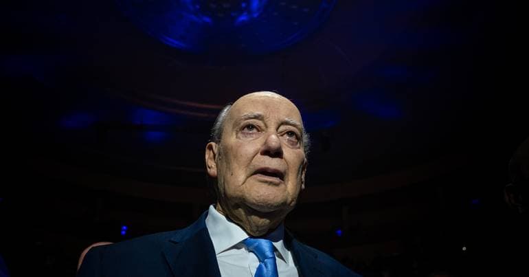 Son's complaint reveals over 70 accounts belonging to Pinto da Costa