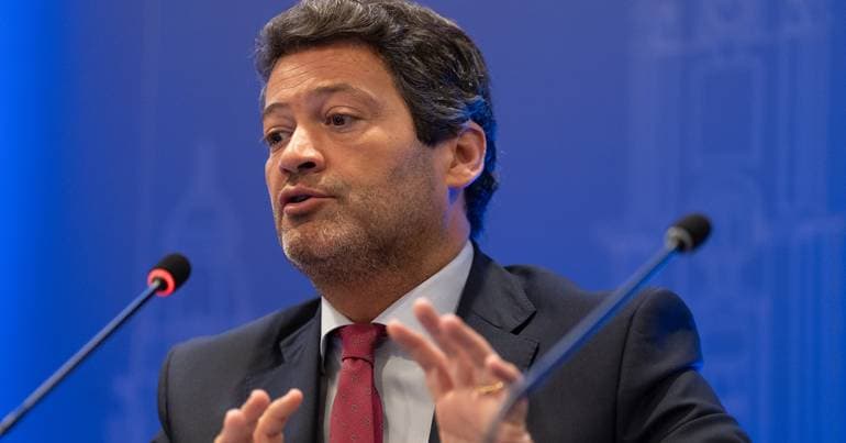 Labour. Ventura accuses Montenegro of a "ludicrous strategy"