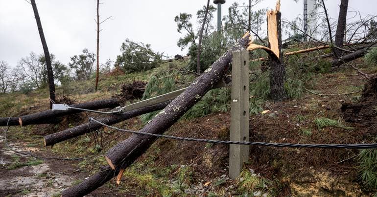 In the villages of Ansião, the despair of those waiting for power
