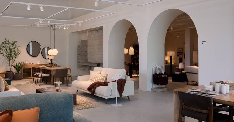 Watches, trainers, furniture: 23 new stores from north to south