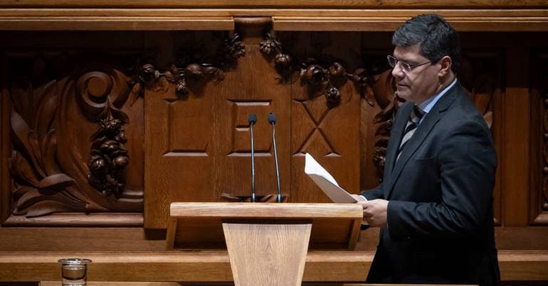 PS: "This Constitution serves all democrats"