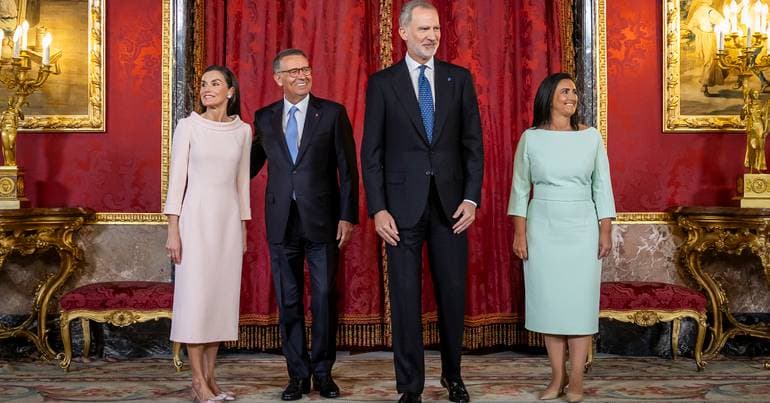 The synchrony of the pastel tones of Letizia and Margarida Freitas