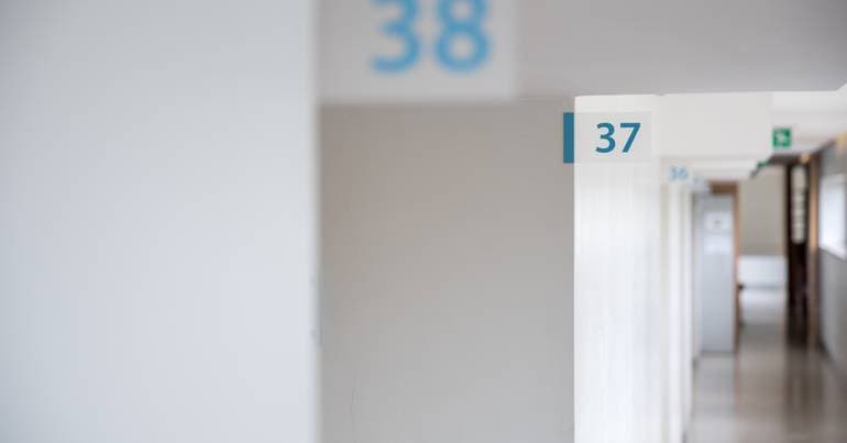 Health centres: Cleaning failures worry staff