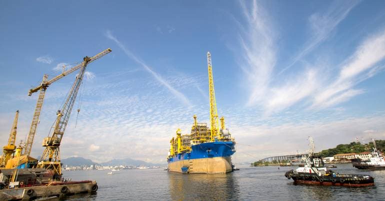 Europe turns away from Russian gas and becomes dependent on US LNG