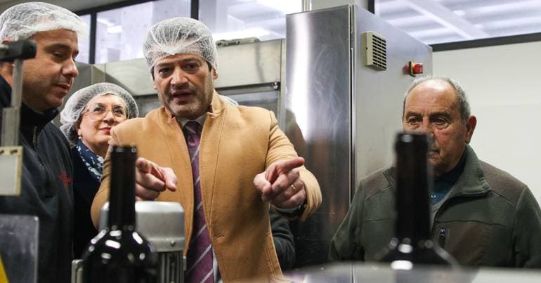 Mechanic Ventura wants to lead the country and drinks 'in moderation'