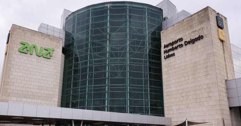 European border control system suspended in Lisbon