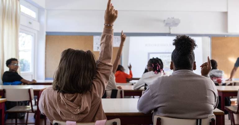 Sintra school staff demand more personnel