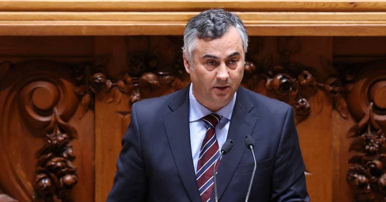 Swap of Ministry headquarters funds student residences