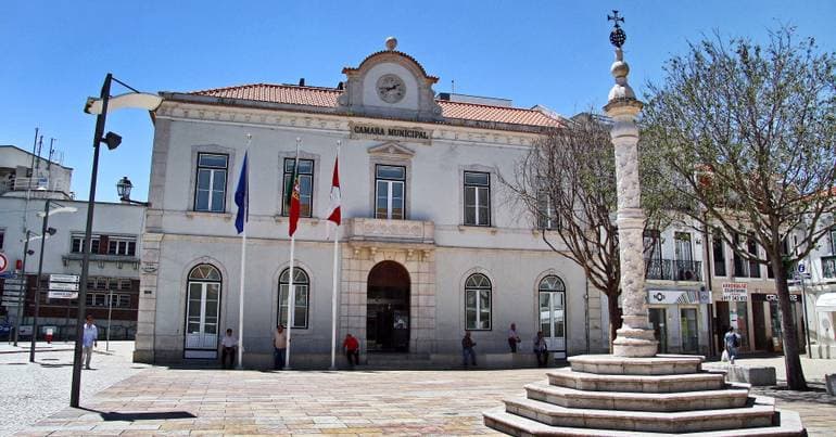 Housing: association fears Vila Franca may lose funds