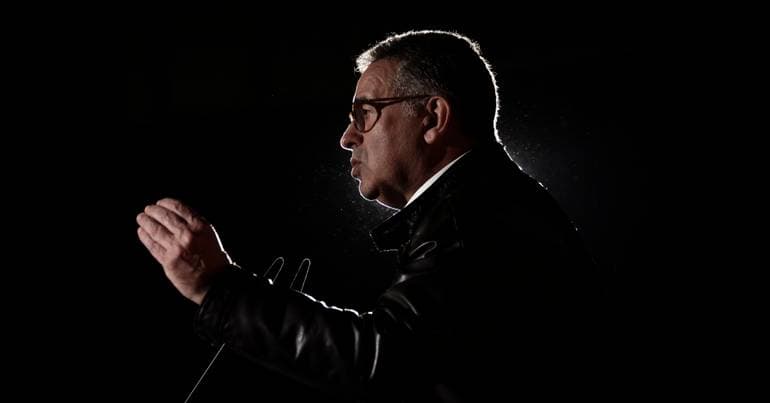 Seguro seeks a 'strengthened' victory as abstention threatens his objective