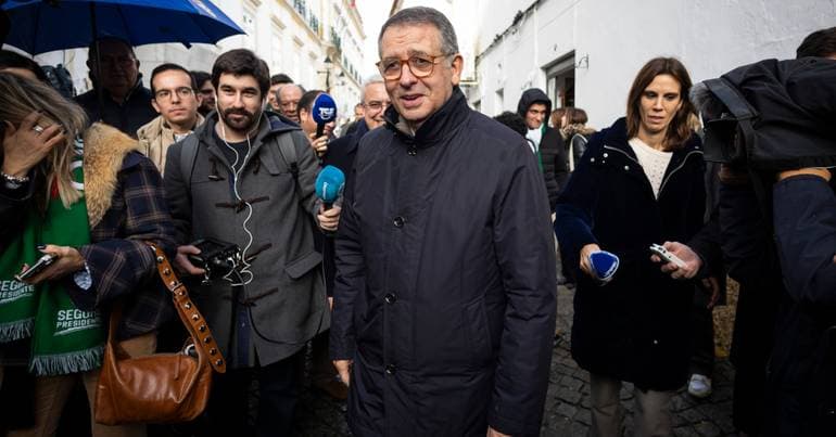 Seguro finds empty streets in Elvas and even speaks... Spanish