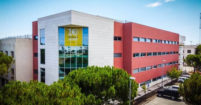 PS questions ULS Algarve veto on student-workers