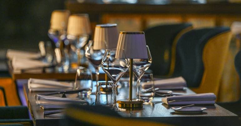"Excellent" or "catastrophic": how is the restaurant sector doing?