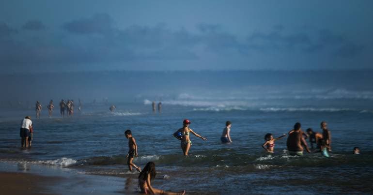 Heat puts nine districts under yellow warning until Thursday