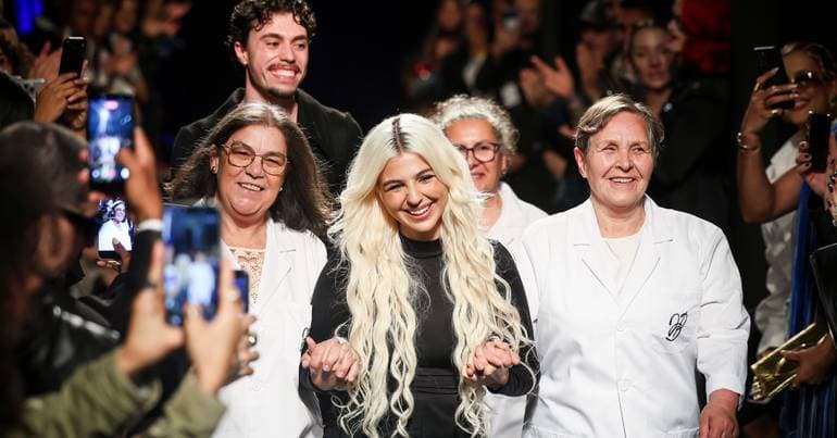 Bárbara Bandeira: stage fashion for 'a dinner with friends'?