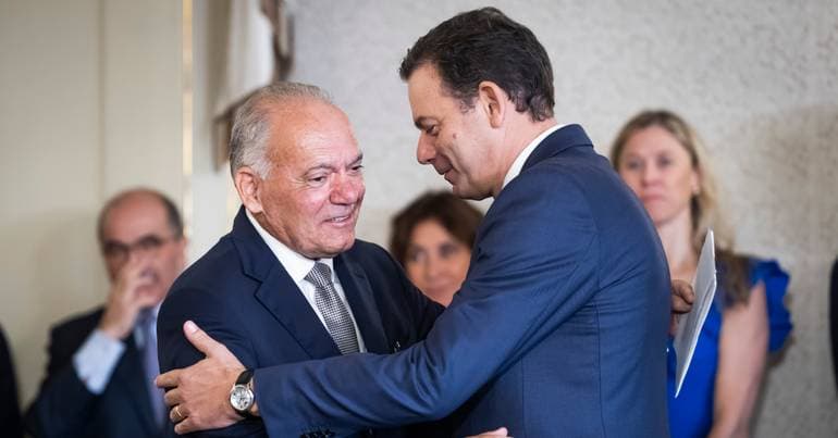 Montenegro keeps Neves despite pressure from the Public Prosecutor's Office