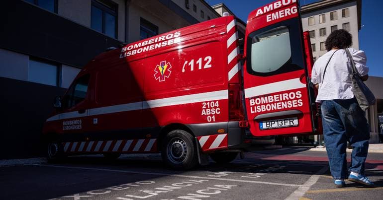 Algarve. Ambulance retention compromises assistance