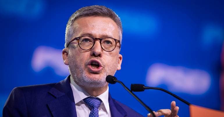 Moedas against EU budget cuts