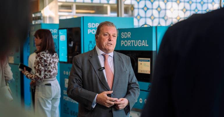 Bottle counting centres selected by direct award