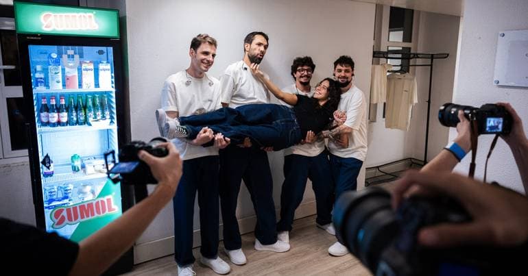 Behind the scenes of MARO's concert at the Coliseu