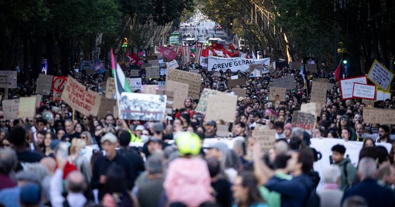 Images of the housing protests in Lisbon and Porto