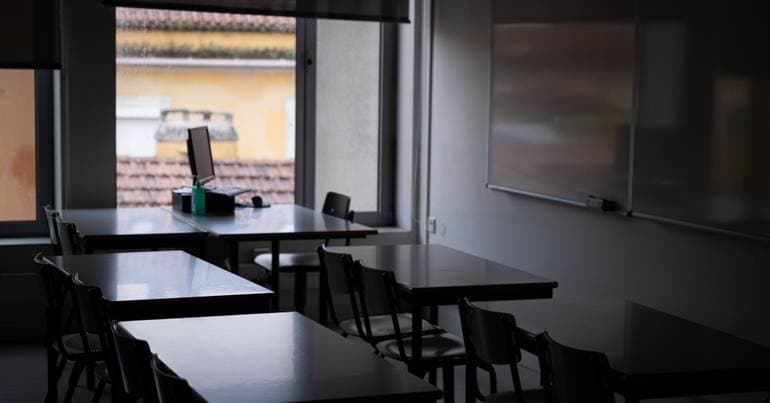 Teachers in master's programmes required to teach for internships