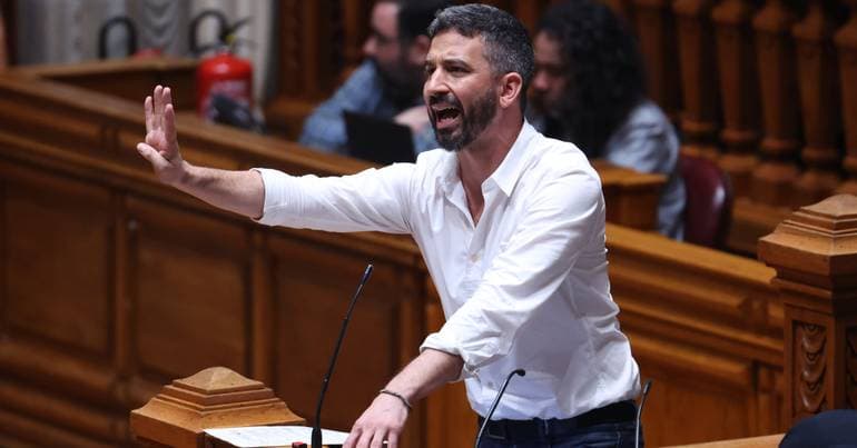 BE questions Government regarding the departure of the director of Lusa
