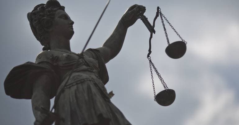 Three defendants accused of fraud in two parish councils in Marvão
