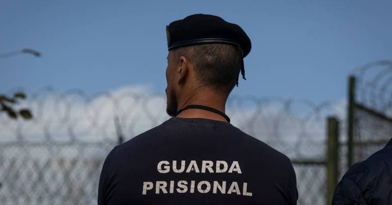 Strike at Custóias prison suspended on October 5th
