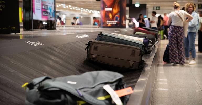 Airport queues temporarily impact the economy