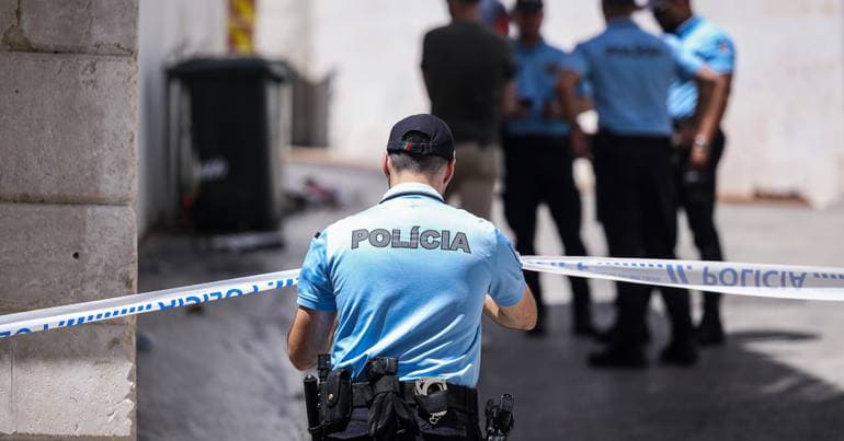 Man arrested in Penafiel for posing as a police officer