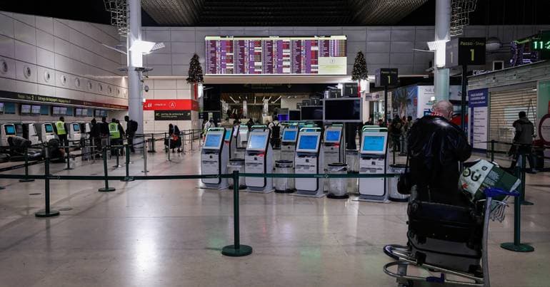 Border control waiting times at the airport return to normal