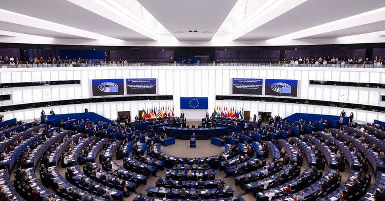 EU: companions of people with disabilities to fly for free