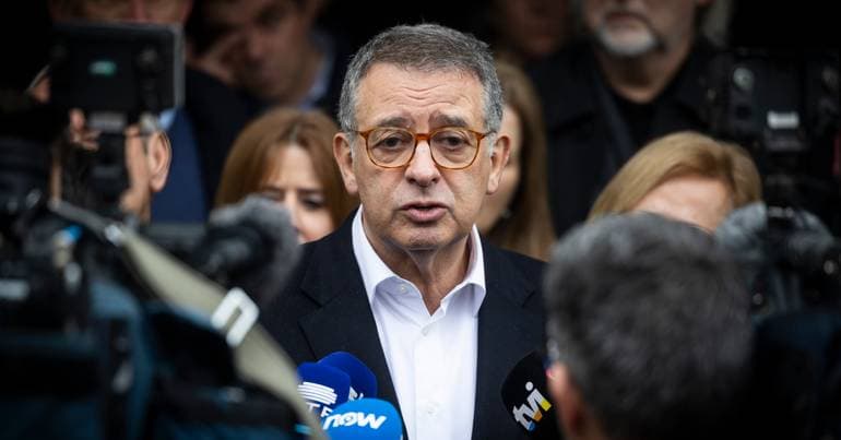 Anti‑Seguro letter contains forged signatures of Passos and Cavaco