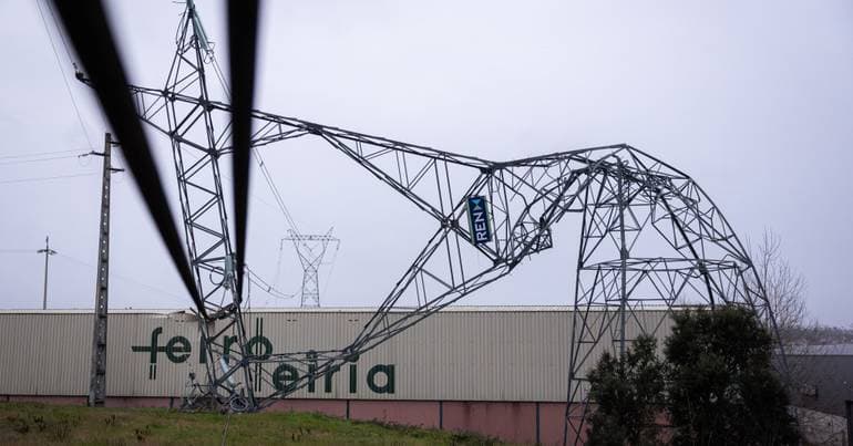 Leiria. On a day of 'clean-up operation', electricity is the challenge