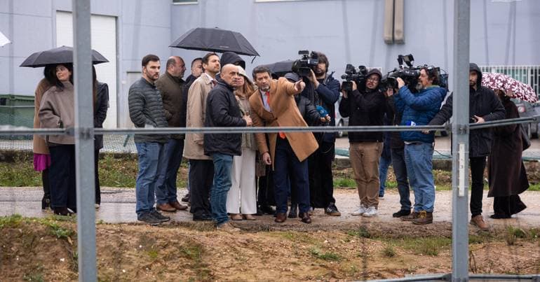 Ventura confronted by company that "closed" without immigrants