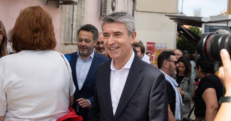 Carneiro points to "social stigma" in vocational education