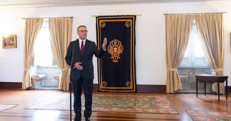 Seguro: "I have managed to balance the political system"