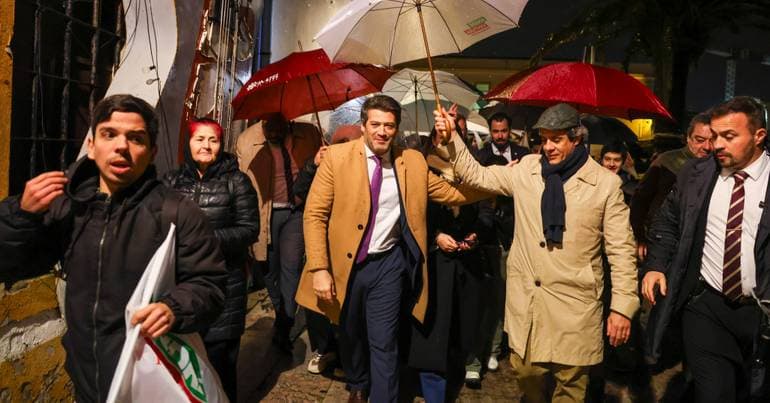 Ventura on IL's stance: 'All that's missing is a political funeral'