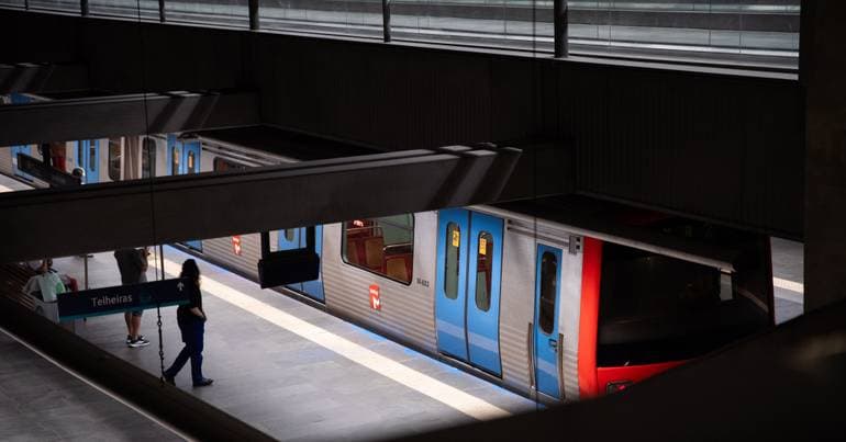 Praça de Espanha metro platform closure delayed by 21 days