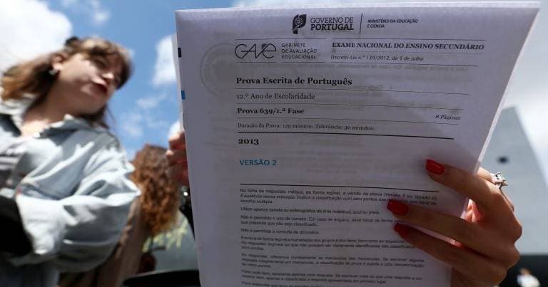 Exams: Use of textbook image compromised 'rigour'