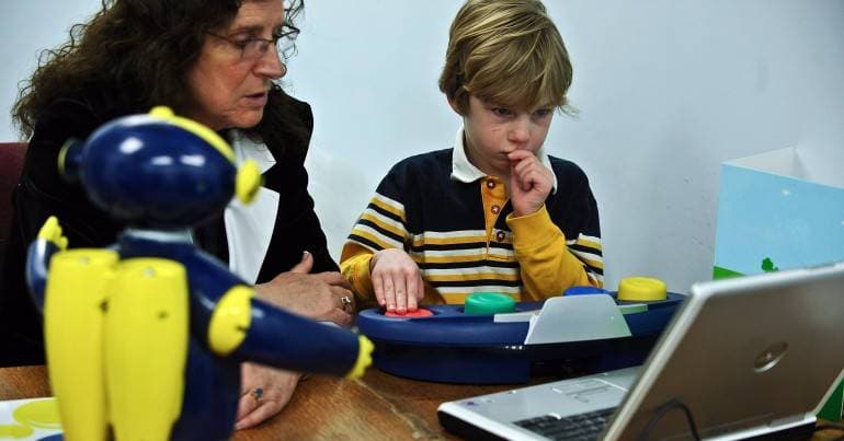 Tomar presents Autism Academy with 128 initiatives