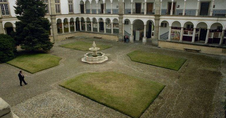 University of Évora and patrons support 81 needy students
